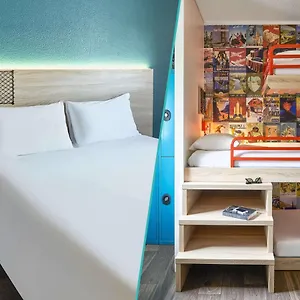  Hotell Hotelf1 Paris Ouen Marche Aux Puces